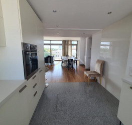 Apartament, 4 camere cu loc parcare subteran inclus Bucuresti/Kiseleff