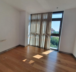 Apartament, 4 camere cu loc parcare subteran inclus Bucuresti/Kiseleff