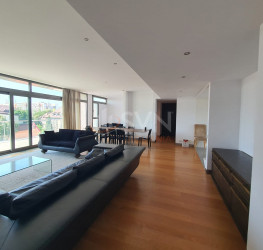Apartament, 4 camere cu loc parcare subteran inclus Bucuresti/Kiseleff