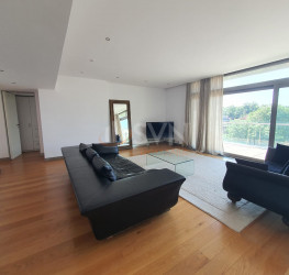 Apartament, 4 camere cu loc parcare subteran inclus Bucuresti/Kiseleff