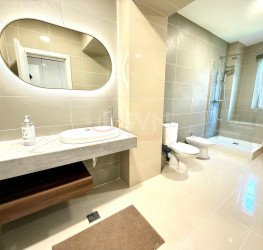 Apartament, 4 camere cu loc parcare subteran inclus Bucuresti/Pipera