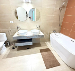 Apartament, 4 camere cu loc parcare subteran inclus Bucuresti/Pipera
