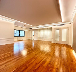 Apartament, 4 camere cu loc parcare subteran inclus Bucuresti/Capitale