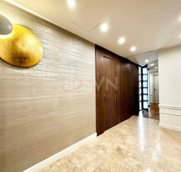 Apartament, 4 camere cu loc parcare subteran inclus Bucuresti/Capitale
