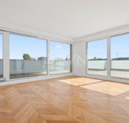 Apartament, 4 camere cu loc parcare subteran inclus Bucuresti/Unirii (s3)