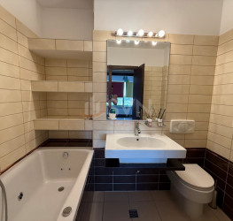 Apartament, 4 camere cu loc parcare subteran inclus Bucuresti/Tineretului