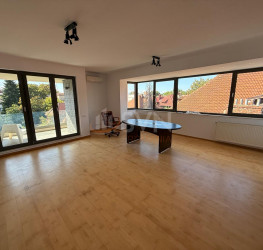 Apartament, 4 camere cu loc parcare subteran inclus Bucuresti/Dorobanti