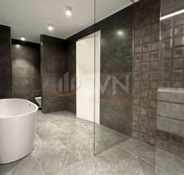 Apartament, 4 camere cu loc parcare subteran inclus Bucuresti/Herastrau