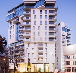 Apartament, 4 camere cu loc parcare subteran inclus Bucuresti/Herastrau