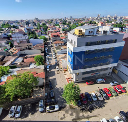 Apartament, 4 camere cu loc parcare subteran inclus Bucuresti/Stefan Cel Mare