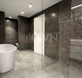 Apartament, 4 camere cu loc parcare subteran inclus Bucuresti/Aviatiei