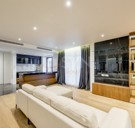 Apartament, 4 camere cu loc parcare subteran inclus Bucuresti/Primaverii