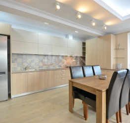 Apartament, 4 camere cu loc parcare subteran inclus Bucuresti/Barbu Vacarescu