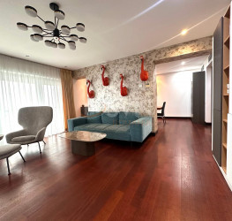 Apartament, 4 camere cu loc parcare subteran inclus Bucuresti/Arcul De Triumf