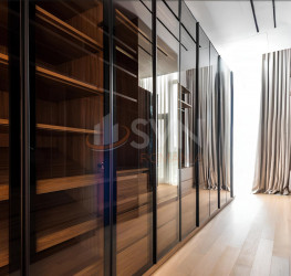 Apartament, 4 camere cu loc parcare subteran inclus Bucuresti/Herastrau