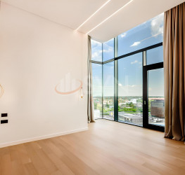 Apartament, 4 camere cu loc parcare subteran inclus Bucuresti/Herastrau