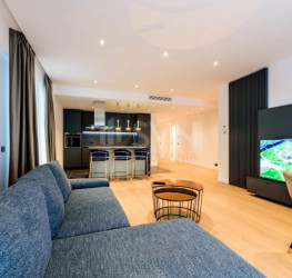 Apartament, 4 camere cu loc parcare subteran inclus Bucuresti/Herastrau