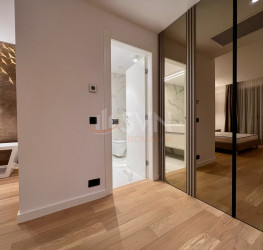 Apartament, 4 camere cu loc parcare subteran inclus Bucuresti/Herastrau
