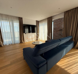 Apartament, 4 camere cu loc parcare subteran inclus Bucuresti/Herastrau