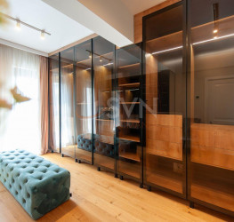 Apartament, 4 camere cu loc parcare subteran inclus Bucuresti/Aviatiei