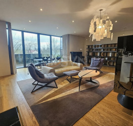 Apartament, 4 camere cu loc parcare subteran inclus Bucuresti/Floreasca