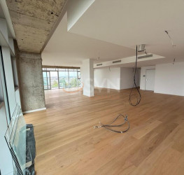 Apartament, 4 camere cu loc parcare subteran inclus Bucuresti/Floreasca