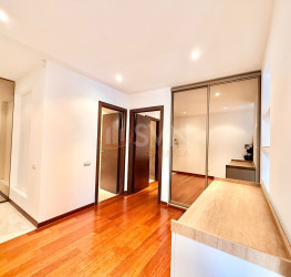 Apartament, 4 camere cu loc parcare subteran inclus Bucuresti/Primaverii