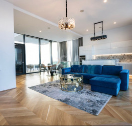 Apartament, 4 camere cu loc parcare subteran inclus Constanta/Nord