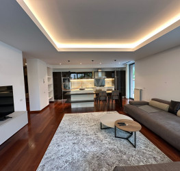 Apartament, 4 camere cu loc parcare subteran inclus Bucuresti/Primaverii