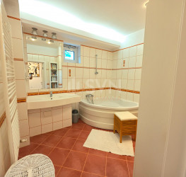 Apartament, 4 camere cu loc parcare subteran inclus Bucuresti/Primaverii