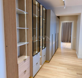 Apartament, 4 camere cu loc parcare subteran inclus Bucuresti/Pipera
