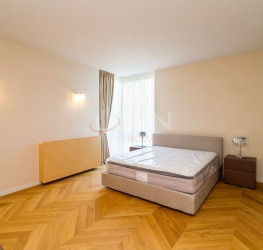 Apartament, 4 camere cu loc parcare subteran inclus Bucuresti/Primaverii