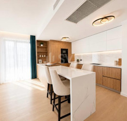 Apartament, 4 camere cu loc parcare subteran inclus Bucuresti/Aviatiei