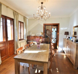 Apartament, 4 camere cu loc parcare subteran inclus Bucuresti/P-ta Victoriei