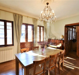 Apartament, 4 camere cu loc parcare subteran inclus Bucuresti/P-ta Victoriei