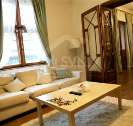 Apartament, 4 camere cu loc parcare subteran inclus Bucuresti/P-ta Victoriei