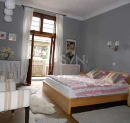 Apartament, 4 camere cu loc parcare subteran inclus Bucuresti/P-ta Victoriei