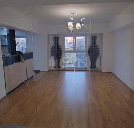 Apartament, 4 rooms, 100 mp Bucuresti/Centrul Civic