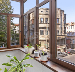 Apartament, 4 rooms, 110.56 mp Bucuresti/Calea Victoriei