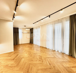 Apartament, 4 rooms, 112 mp Bucuresti/Piata Unirii (s3)