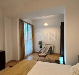 Apartament, 4 rooms, 117 mp Bucuresti/Herastrau