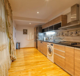 Apartament, 4 rooms, 120 mp Bucuresti/Herastrau