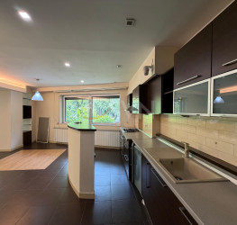 Apartament, 4 rooms, 123 mp Bucuresti/Herastrau