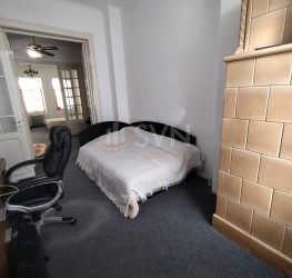 Apartament, 4 rooms, 136 mp Bucuresti/Piata Universitatii
