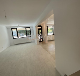 Apartament, 4 rooms, 145 mp Bucuresti/Crangasi