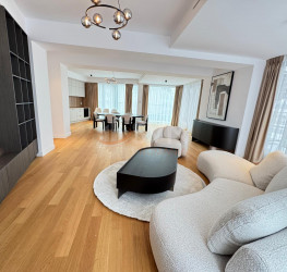 Apartament, 4 rooms, 154 mp Bucuresti/Iancu Nicolae