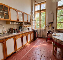 Apartament, 4 rooms, 168 mp Bucuresti/Calea Victoriei