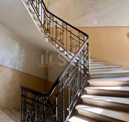 Apartament, 4 rooms, 168 mp Bucuresti/Calea Victoriei