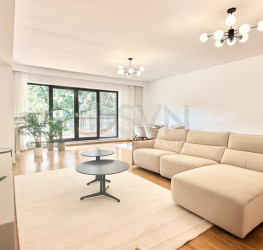 Apartament, 4 rooms, 180 mp Bucuresti/Kiseleff