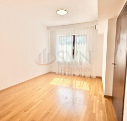Apartament, 4 rooms, 180 mp Bucuresti/Kiseleff